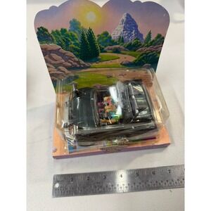 Chevron Disneyland Autopia Cars Metallic‎ Green Pull Back Toy Disney Parks 2000